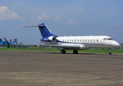 Demi Kurban, Dewi Perssik Rela Terbang dengan Jet Pribadi dari Kalimantan