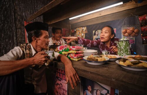 Peran Bansos BPNT dalam Menggerakkan Perekonomian Warung Kecil (e-Warong)