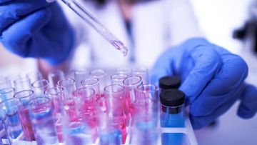 Langkah Cerdas Indonesia: Bank Plasma Bakal Hadir, Akses Obat Makin Mudah!