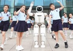 Hadirkan 'Sahabat Digital' Canggih, China Luncurkan Robot Humanoid Pendeteksi Emosi