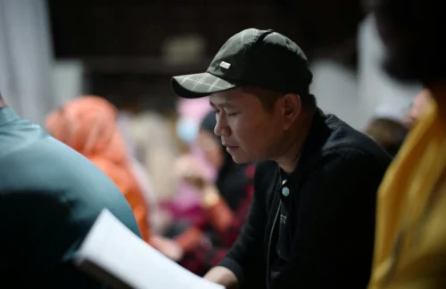 Tangis Taubat Raffi Ahmad di Arafah 2026: "Hanya Hamba Penuh Dosa"