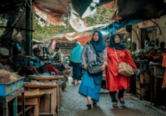 Analisis Dampak Keterlambatan Pencairan Bansos Terhadap Perekonomian Pasar Tradisional