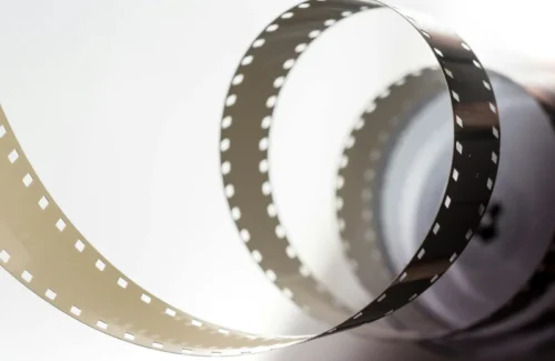 Teror 'Backrooms' Menggemparkan Box Office 2026, Sutradara Muda Ukir Sejarah!