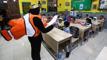 Golkar Ungkap Kesenjangan Fantastis: Biaya Pendidikan Ideal Rp18 Juta, Dana BOS Jauh Tertinggal