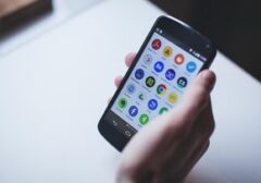 Sekolah Wajib Batasi Gadget Siswa, Mendikbudristek Keluarkan Surat Edaran Baru