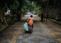 Tinjauan Perlindungan Sosial Kurir Ekspedisi Kemitraan Melalui BPJS Ketenagakerjaan