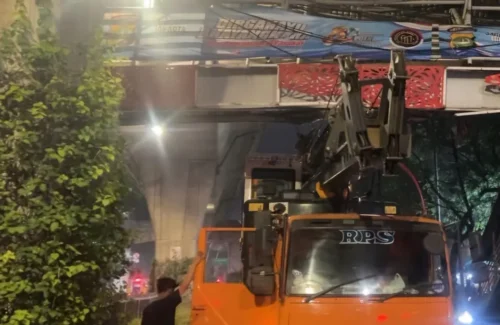 Tragedi JPO Tendean: Beton Ambruk Setelah Diseruduk Truk Crane, Rekayasa Lalu Lintas Diberlakukan