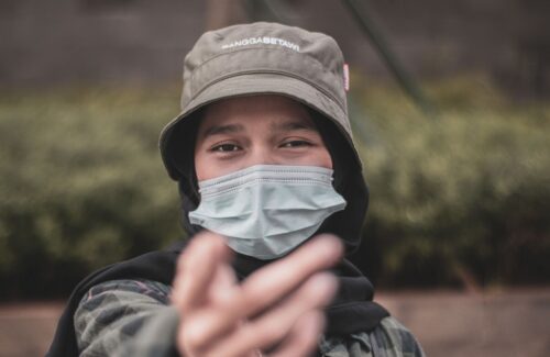 Melawan Stigma Negatif Masyarakat Terhadap Identitas "Keluarga Penerima Bansos"
