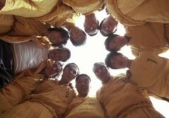 Misteri Kembalinya Para Bintang Shaolin Soccer di "Kung Fu Hustle": Siapa Saja yang Muncul?