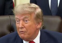 Trump Minta Negara Teluk "Bayar Penuh" Jaminan Keamanan Selat Hormuz