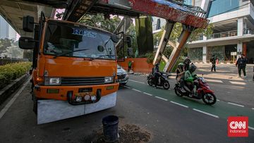 Fokus Peta Digital, Sopir Truk Crane Hantam JPO Tendean: Kronologi dan Motif