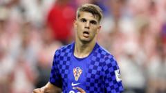 Rekrutan Sensasional! Brighton Pecahkan Rekor Transfer Demi Bek Muda Kroasia dari Tottenham