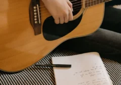 Rajasinaga Rilis 'If I Had to Write a Song About You', Kolaborasi Emosional dengan Matthew Sayersz