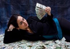 Rezeki Mengalir Deras? 6 Tanggal Lahir Ini Diramal Punya Potensi Finansial Melimpah