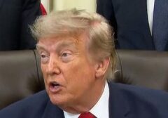 Trump Umumkan AS Blokade Selat Hormuz, Geram pada Akses Iran