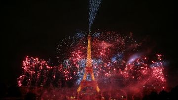 Mengejutkan! Kembang Api Hari Bastille di Eiffel Digelar Lebih Awal, Ada Apa?