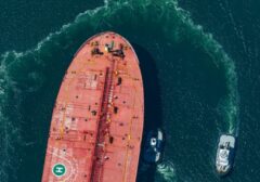 Trump Usulkan Pajak 20% untuk Kargo Selat Hormuz, Potensi Cuan Triliunan Rupiah