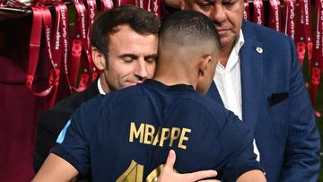 Pesan Haru Macron untuk Timnas Prancis: "Kami Bangga dengan Kalian, Para Juara Masa Depan!"