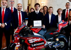 Rider MotoGP Italia Diberi Gelar Kehormatan: Simbol Diplomasi Olahraga Bangsa