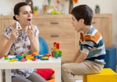 Waspada! 5 Sinyal Bahaya Anak Mengalami Keterlambatan Bicara Sejak Dini