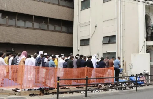 Jepang Geger: Salat Berjemaah Dilarang di Taman Ichikawa, Isu Toleransi Mengemuka