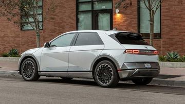 Ancaman Api Mengintai, Hyundai dan Kia Tarik Ratusan Mobil Listriknya dari Pasar
