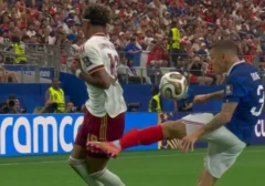 Kesalahan Fatal Digne Bawa Prancis Tersingkir Dramatis, Spanyol Melenggang ke Final Piala Dunia 2026!