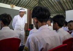 SPP SMA/SMK Negeri Jabar Kembali Dibahas, Begini Nasib Pendidikan Gratis