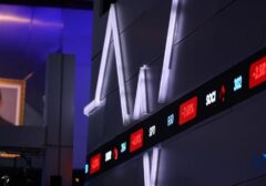 Jeda Kenaikan IHSG, Investor Asing Lepas 10 Saham Unggulan Ini