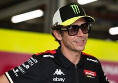 The Doctor Masih Rindu Sirkuit: Valentino Rossi Ungkap Kerinduan Mendalam pada Atmosfer MotoGP