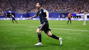 Gol ke Gawang Inggris, Messi Persembahkan Kemenangan untuk Sang Legenda Maradona