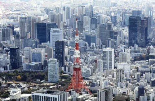 AI Pengenal Wajah di Tokyo: Harapan Cari Orang Hilang, Kekhawatiran Privasi Mengintai