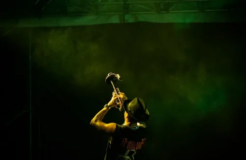 Java Jazz 2026: Erros Djarot Dibuat Haru Lewat Panggung Penghormatan Lintas Generasi