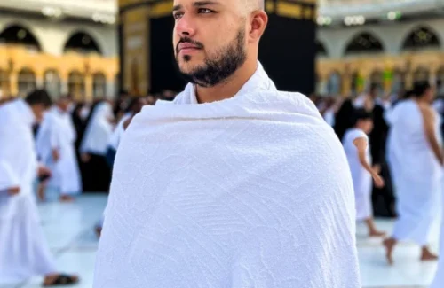 Bikin Haru, Raffi Ahmad Cukur Habis Rambut di Mekkah: Doa Tulus untuk Dosa dan Kebaikan