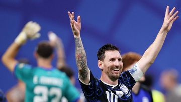 Peluang Emas Messi Raih Ballon d'Or Kesembilan: Banjir Dukungan, Tapi Juga Protes Panas di Jagat Maya