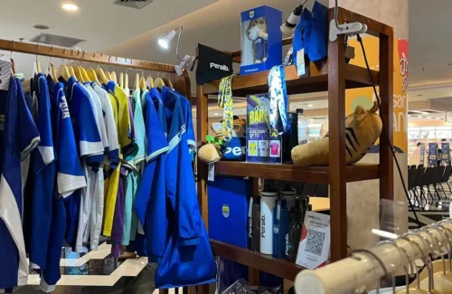 Gebyar Diskon Bobotoh: Pop-up Store Persib di Pasar Kreatif Bandung Tawarkan Merchandise Hingga 50 Persen