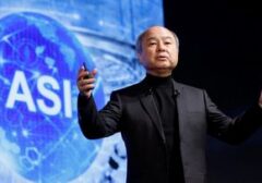 Bos SoftBank Siap Investasi Triliunan Demi Dominasi AI Meski Pasar Bergejolak