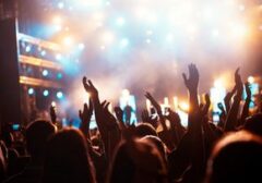 Tips Makeup Awet Tahan Banting untuk Penggemar Musik di Konser