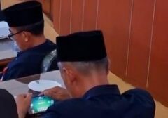 Pejabat Pemkab Madiun Kepergok Bermain Game Saat Sidang Paripurna DPRD