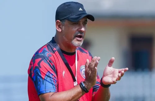 Marcos Santos Debut Pimpin Latihan Arema FC, Sinyal Ambisi Super League 2026/2027