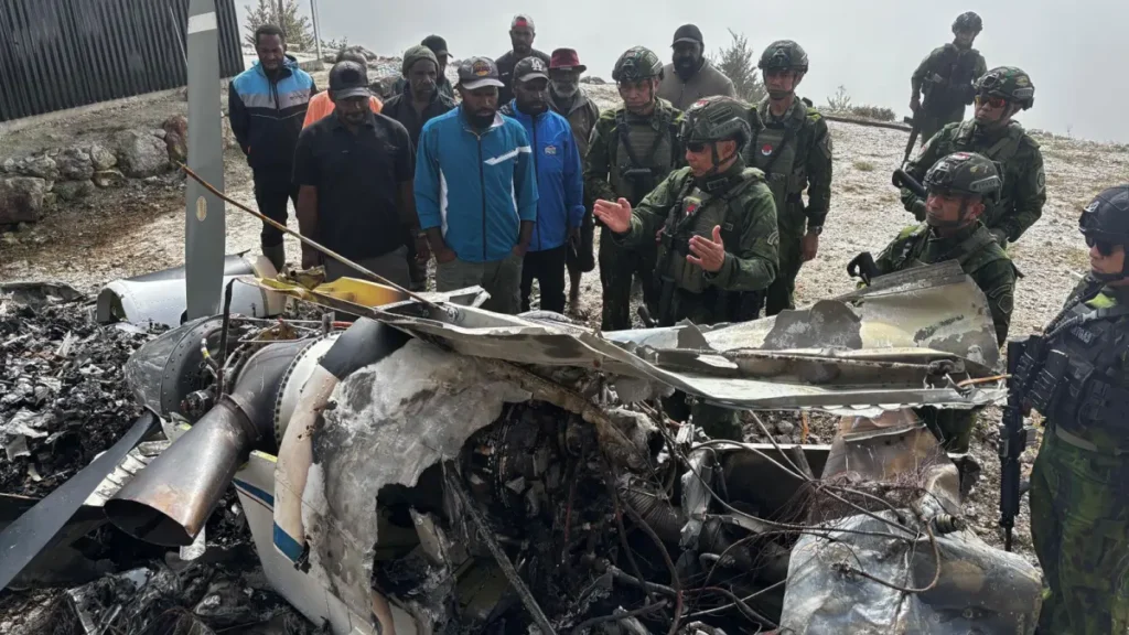 Kogabwilhan III Berhasil Evakuasi Bangkai Pesawat AMA Air PK-RCY, Akses Transportasi Papua Terbuka Kembali