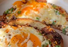 Resep Crispy Chilli Oil Egg Toast: Sarapan Gurih, Pedas, dan Lumer dalam Sekejap
