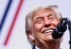 Perusahaan Trump Diduga Tawarkan Akses Medsos Berbayar, Tuai Kritik Etika