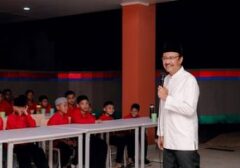 Gus Ipul Motivasi Siswa Baru Sekolah Rakyat DKI Jakarta di Malam Hari
