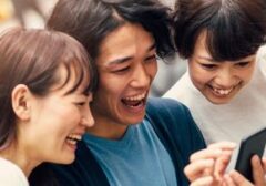 Fandom Musik: Penjaga Kesehatan Mental Generasi Z Menurut Studi Terbaru
