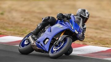 Yamaha Perkenalkan YZF-R7: Motor Sport 700cc, Pesaing Baru di Kelas Menengah