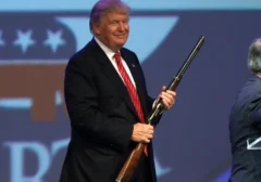Respons Keras Trump: Ancaman Serangan Besar ke Iran Pasca Kematian Prajurit AS di Yordania