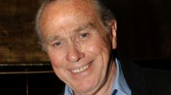 Aktor Legendaris Terence Donovan Tutup Usia di 90 Tahun