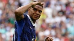 Kylian Mbappe Ukir Sejarah: Dua Kali Raih Sepatu Emas Piala Dunia