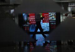 Indeks Saham Indonesia Melambung 1% di Awal Perdagangan Senin